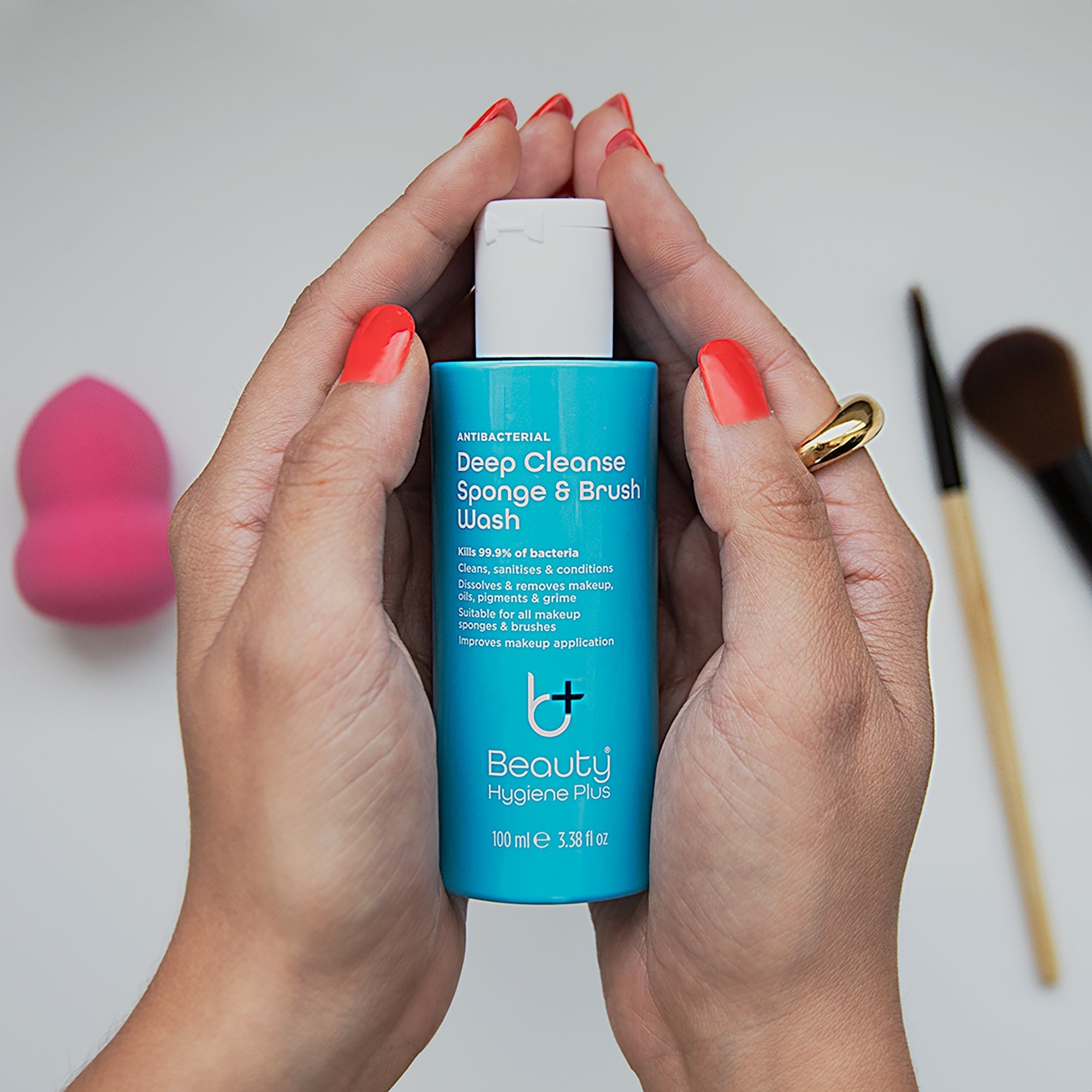 Deep Cleanse Makeup Sponge & Brush Wash