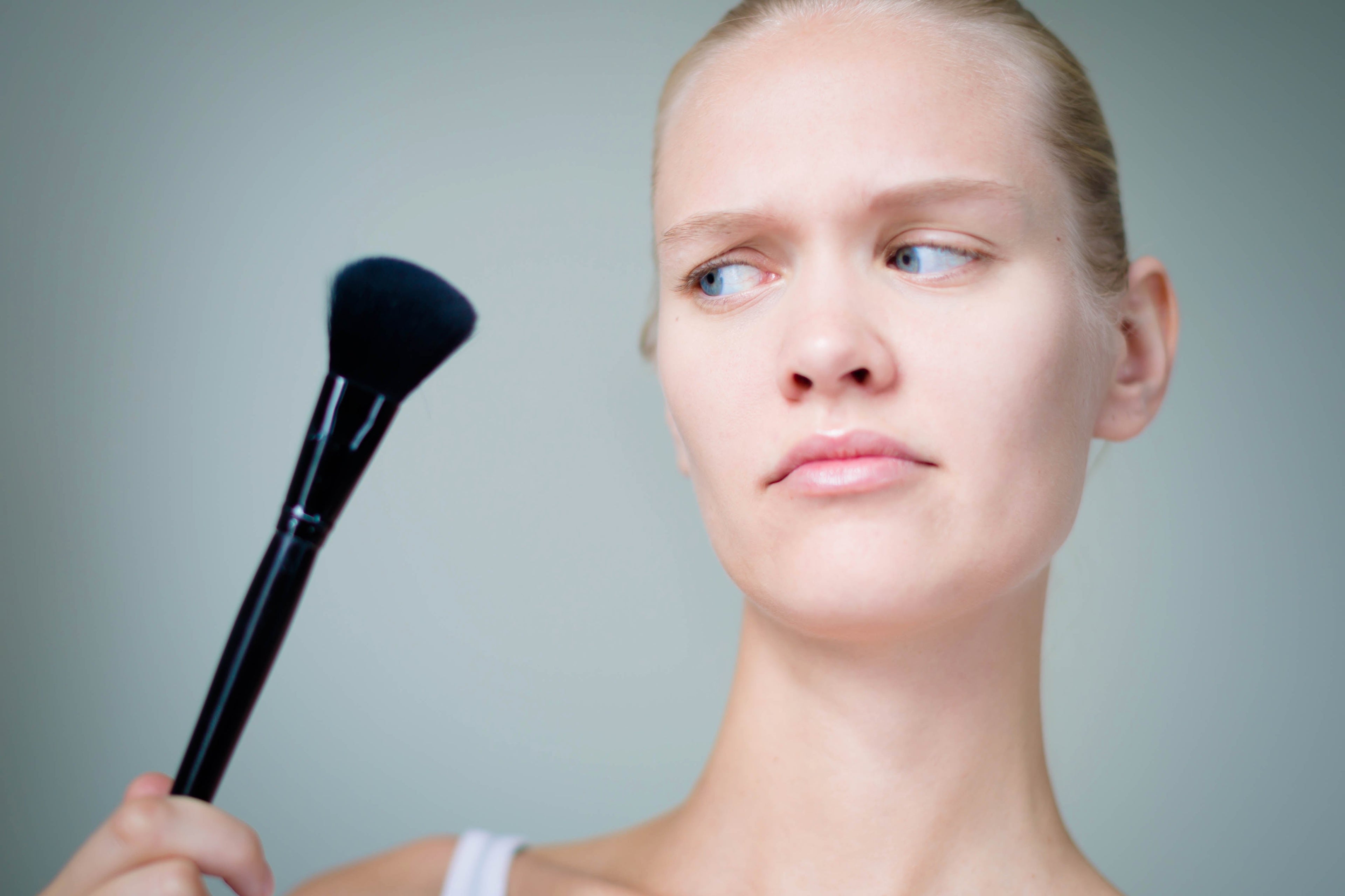 Poor Makeup and Beauty hygiene Can Cause Infections
